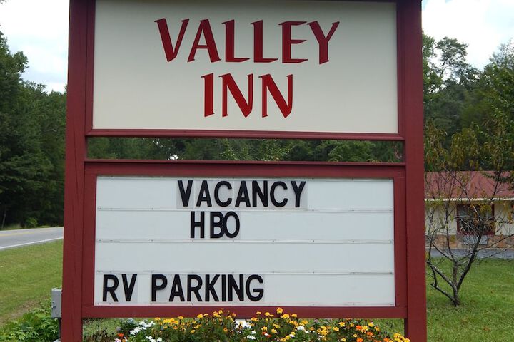 Valley Inn - thumb 2