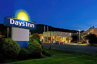 Days Inn by Wyndham Warren