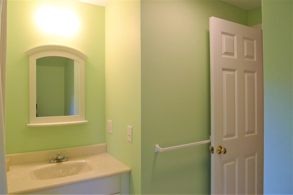 300 Gross Hill 3 Bedroom House - thumb 1