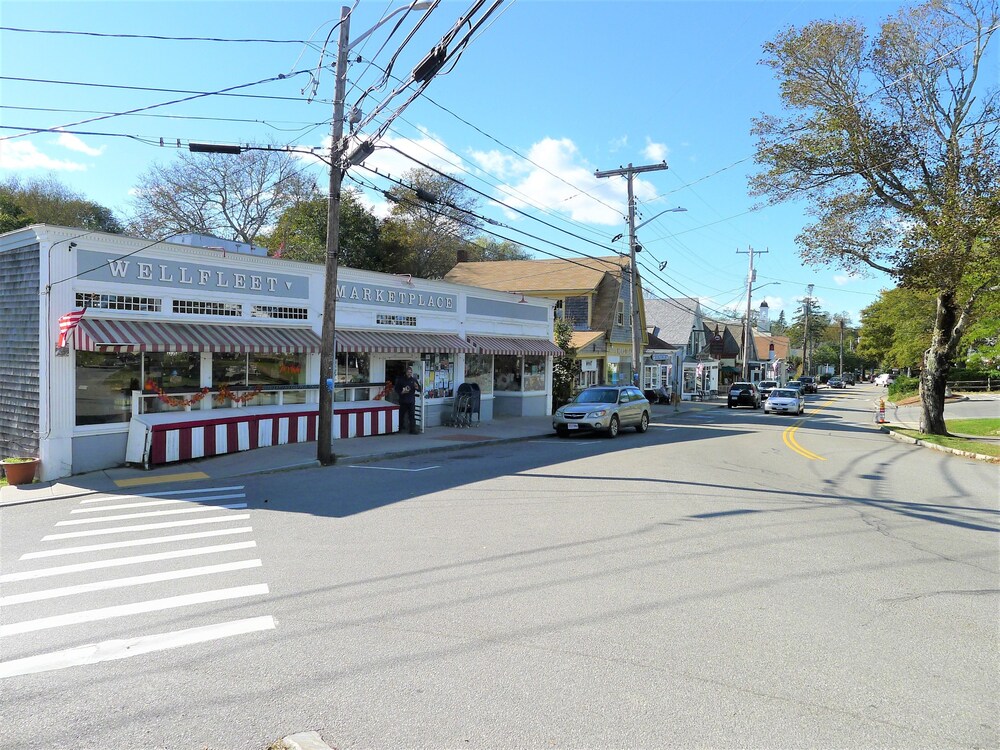 300 Gross Hill 3 Bedroom House - thumb 4