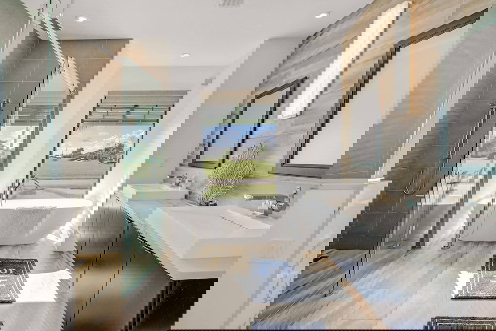 1625 NW 32nd Ct - thumb 1