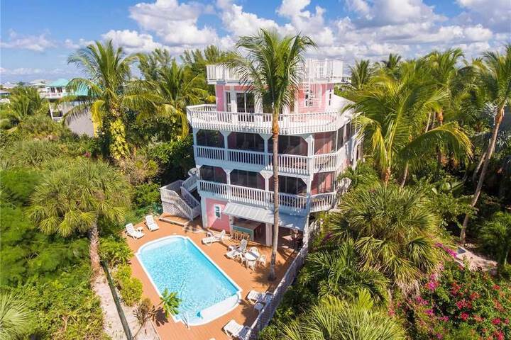 038 Island Queen - thumb 1