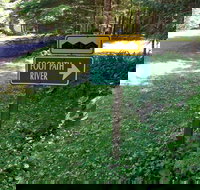 Mt. Baker Lodging Cabin 50 - Hot Tub WiFi Sleeps 8 by MBL - Accommodation New York