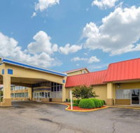 Econo Lodge Inn  Suites Triadelphia - Wheeling - Accommodation New York