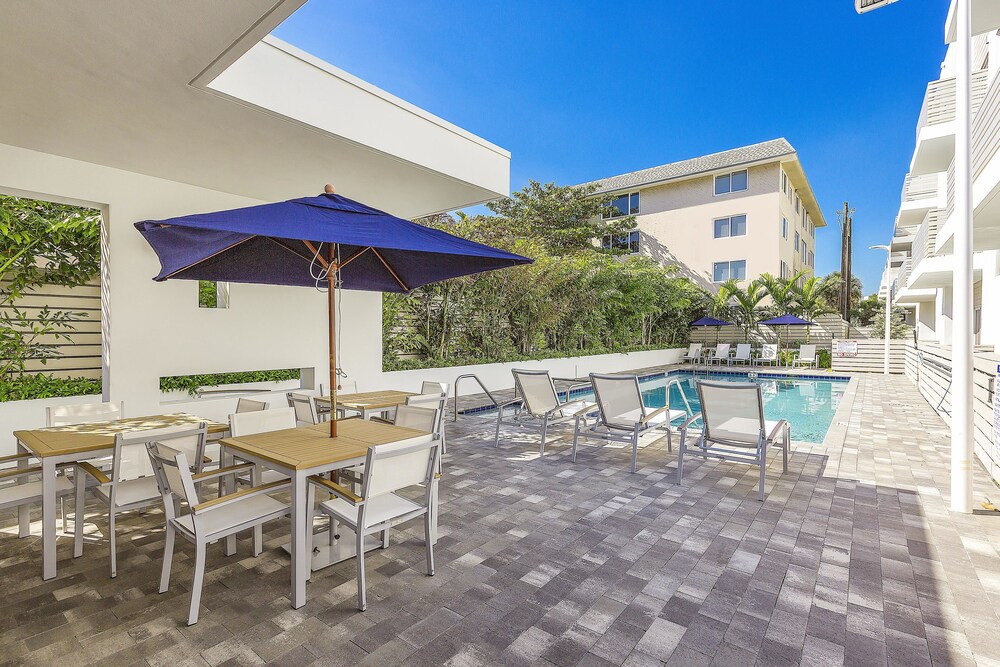 1387 N Ocean Townhouse 4 Br Townhouse By RedAwning - thumb 1