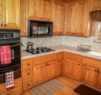 Edgehill Escape 3 Br home by RedAwning - Accommodation New York
