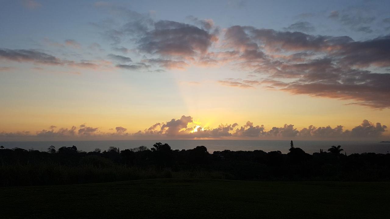 Puumoi Pink House And Sunrise Studio - thumb 1