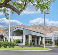 Quality Inn  Suites Conference Center Clarkston - Accommodation New York