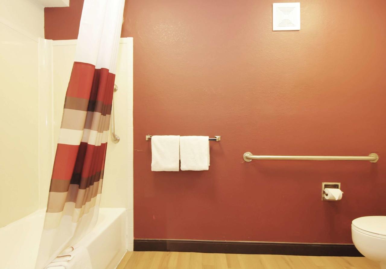 Red Roof PLUS+ Chicago - Hoffman Estates - thumb 15