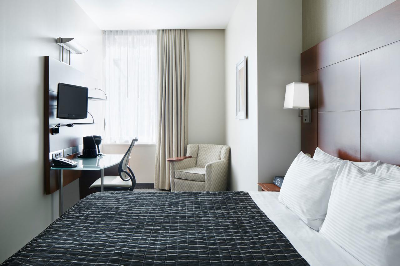 River Hotel - thumb 4