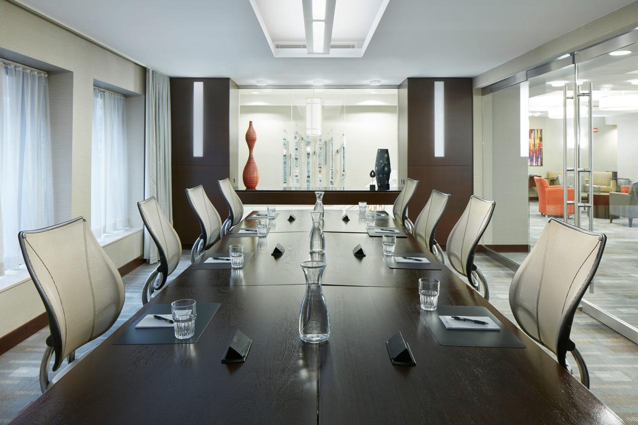 River Hotel - thumb 29