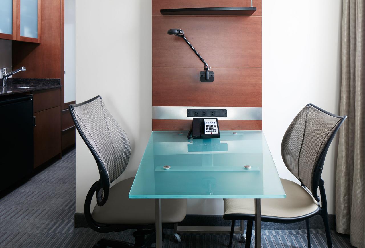 River Hotel - thumb 16