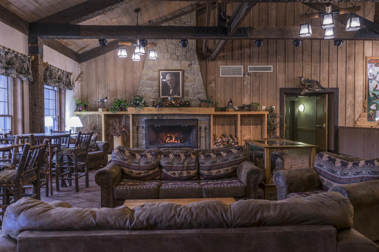 Abe Martin Lodge & Cabins - thumb 32