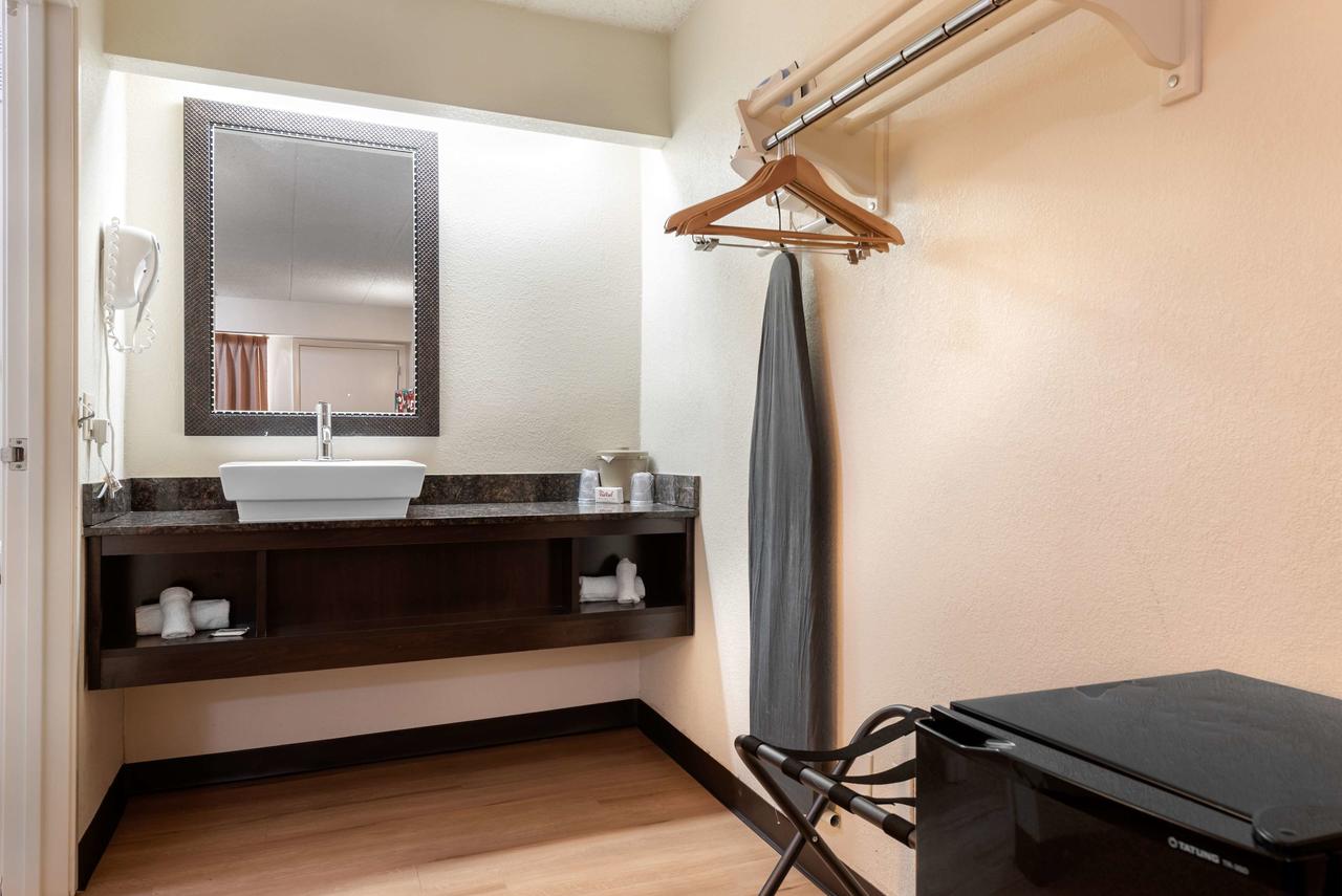 Red Roof Inn Lafayette - Purdue University - thumb 13