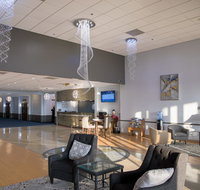Ramada by Wyndham Cedar Rapids - Accommodation New York