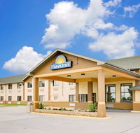 Days Inn by Wyndham North Sioux City - Accommodation New York