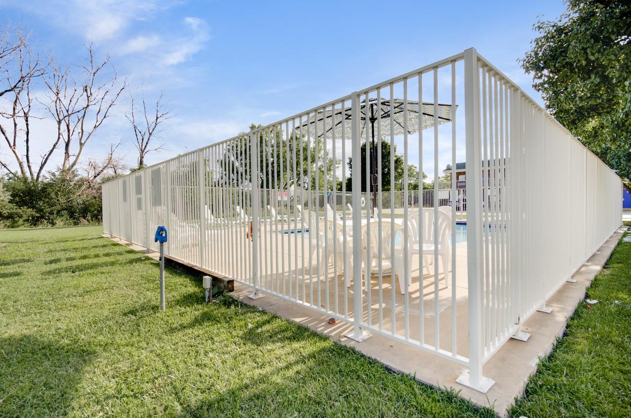 Motel 6 Salina - thumb 18