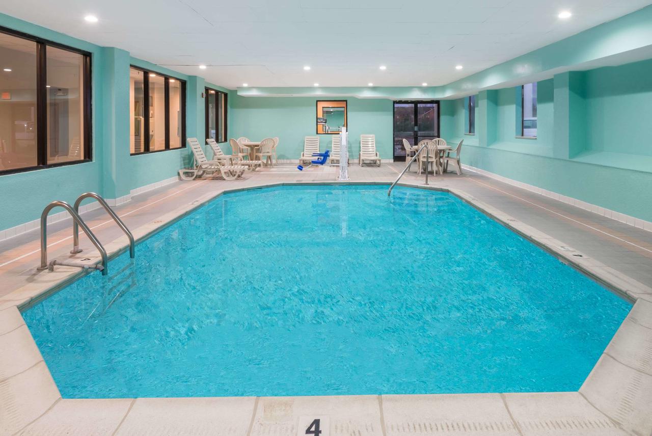 Baymont By Wyndham Georgetown - thumb 36