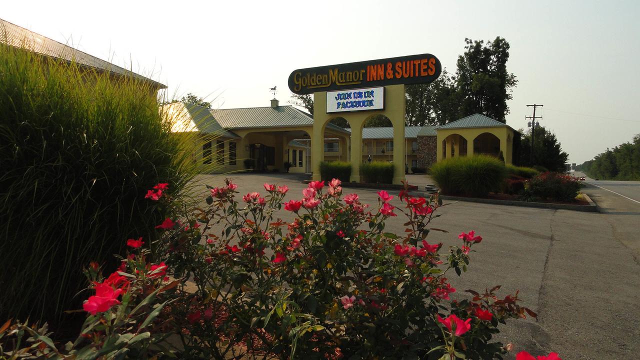Golden Manor Inn & Suites - thumb 8