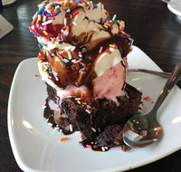 Golden Manor Inn  Suites - Accommodation New York