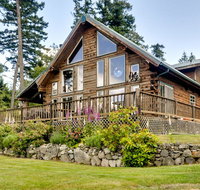 Log Home on Lopez-Spencer Spit - Accommodation New York