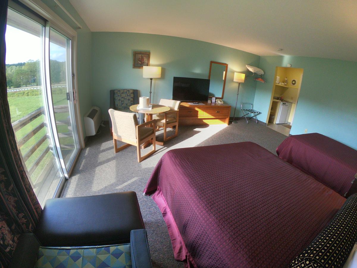 Copper Lantern Motor Lodge - thumb 28