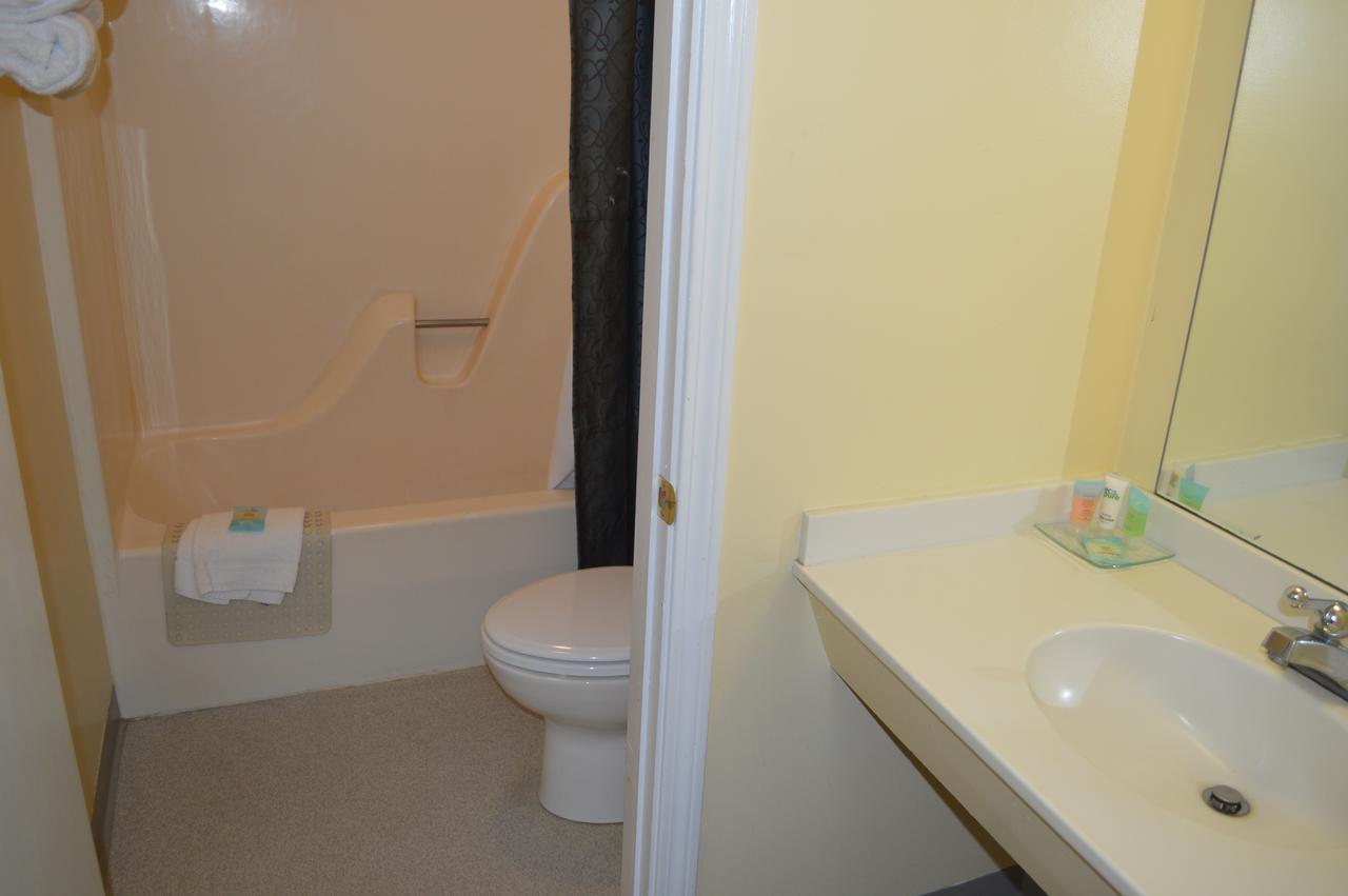 Copper Lantern Motor Lodge - thumb 15