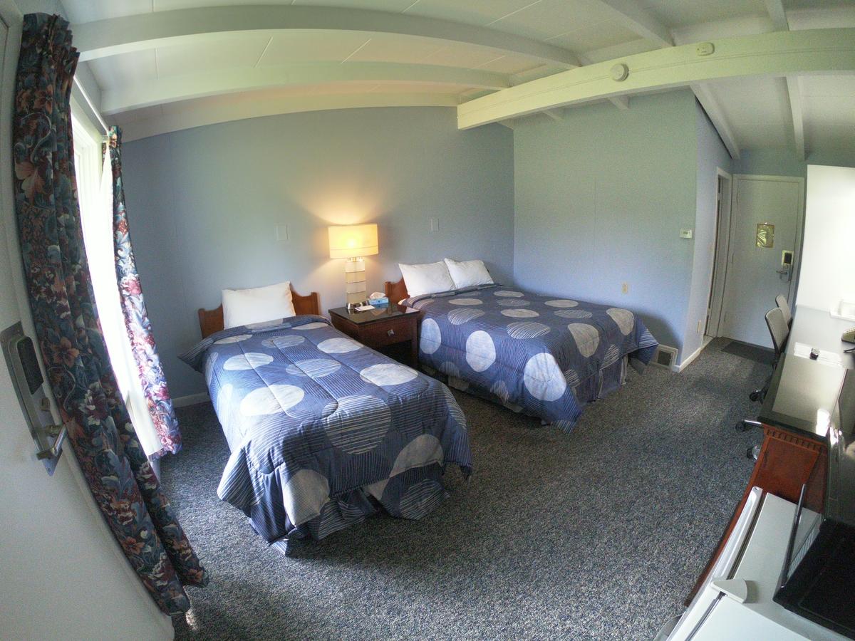 Copper Lantern Motor Lodge - thumb 41