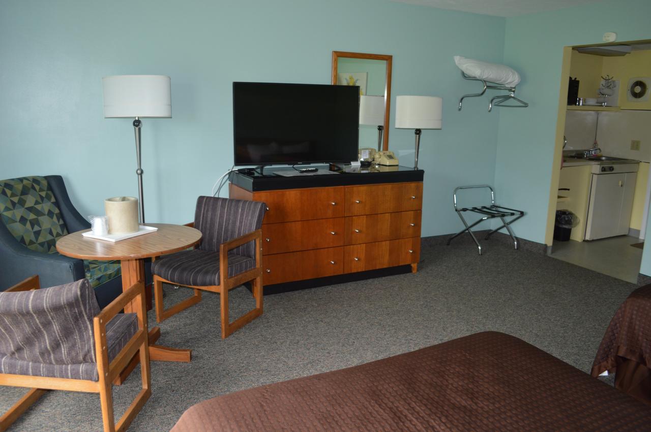 Copper Lantern Motor Lodge - thumb 11