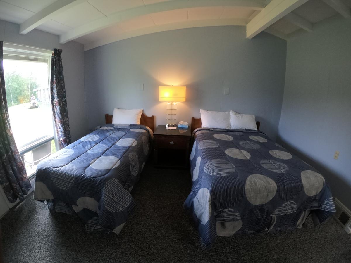 Copper Lantern Motor Lodge - thumb 40