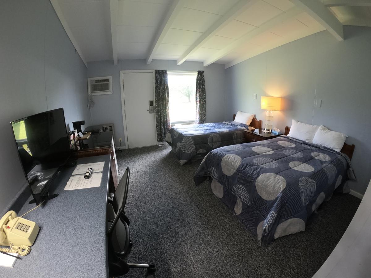 Copper Lantern Motor Lodge - thumb 42