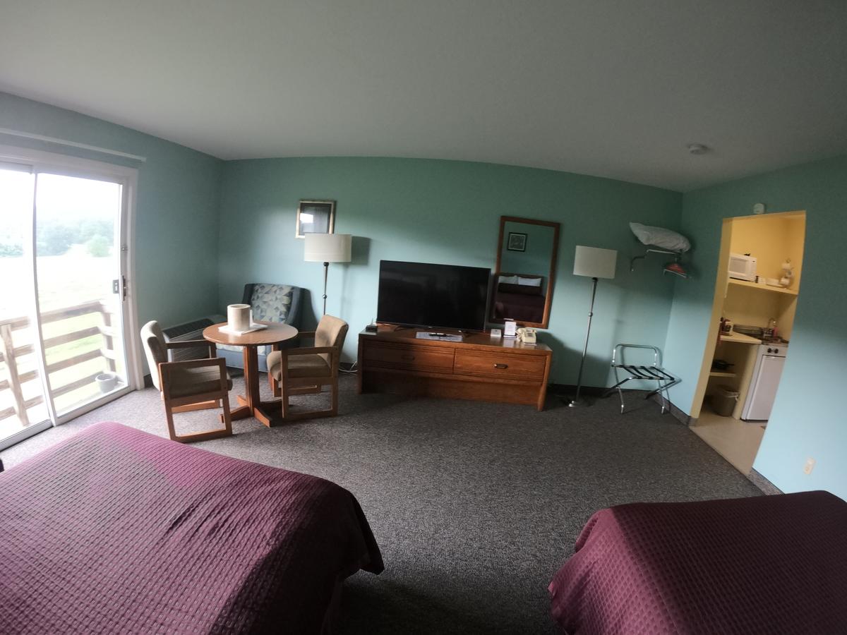 Copper Lantern Motor Lodge - thumb 25