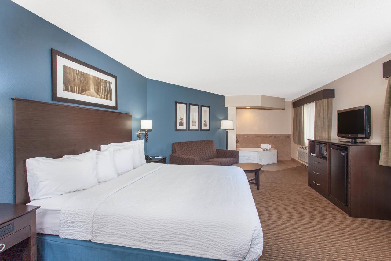 AmericInn By Wyndham Mankato Event Center - thumb 25