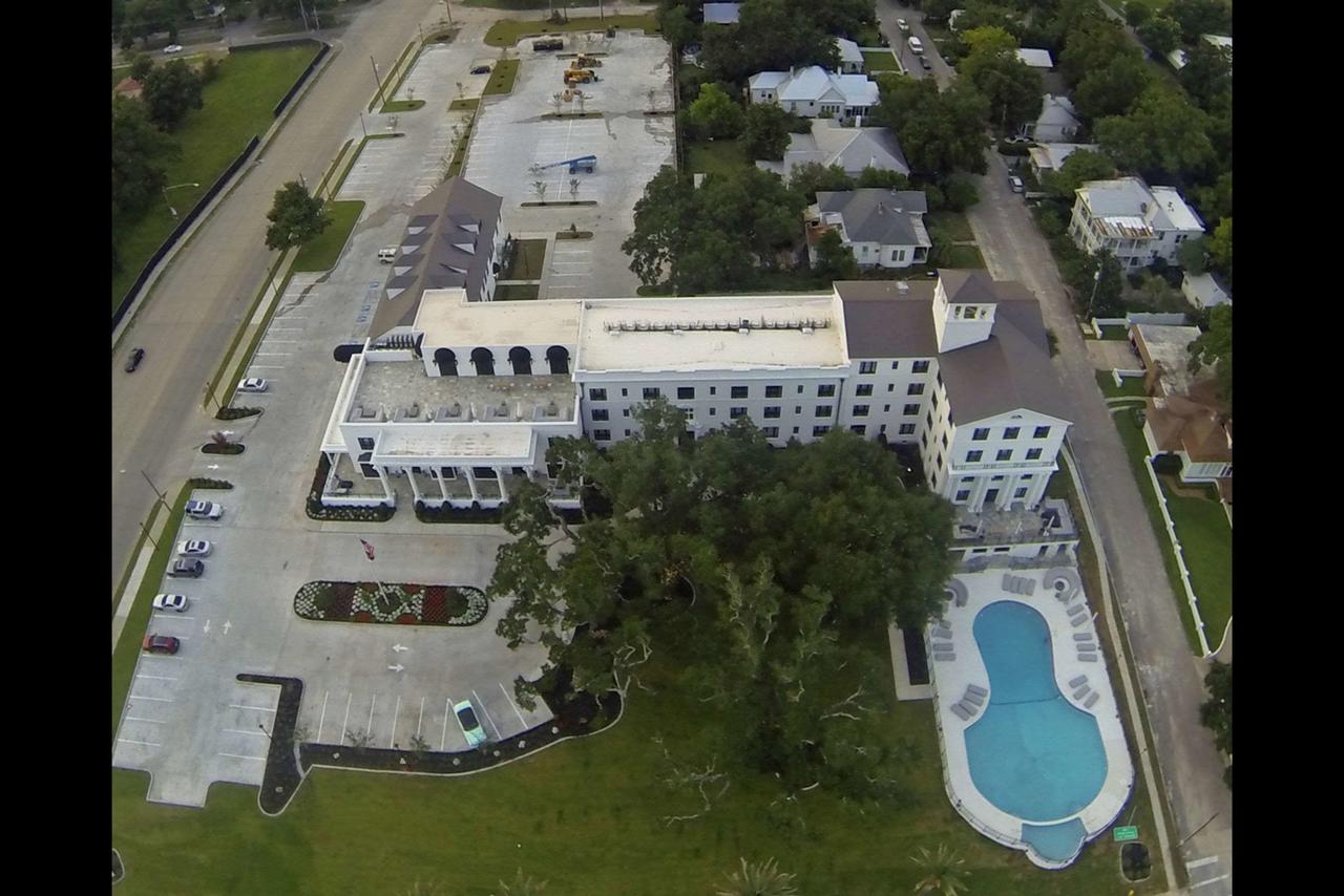 White House Hotel - thumb 35