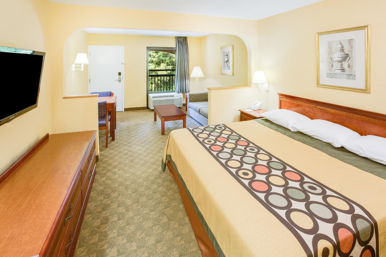 Super 8 By Wyndham Diberville Biloxi Area - thumb 11