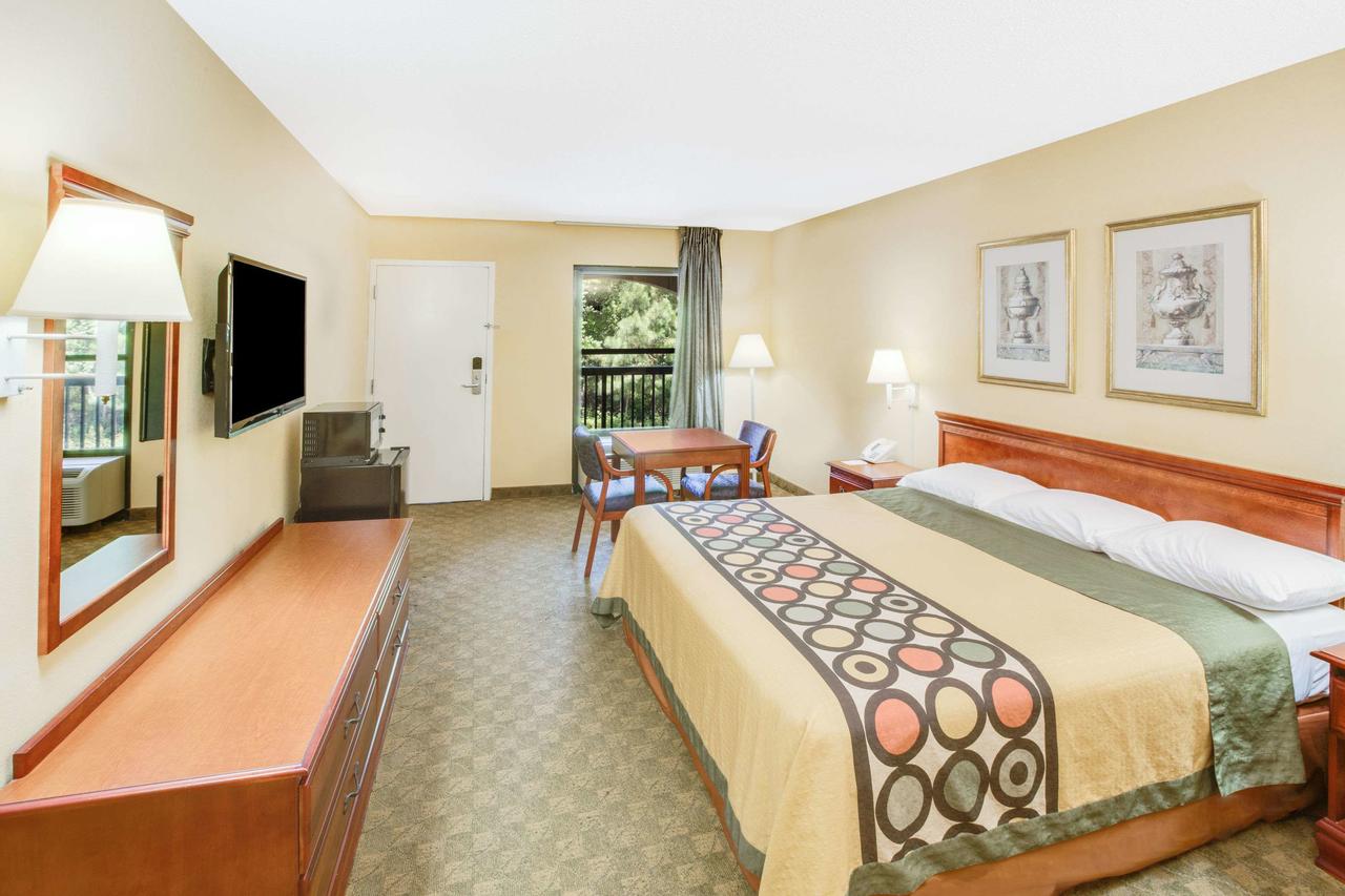 Super 8 By Wyndham Diberville Biloxi Area - thumb 20