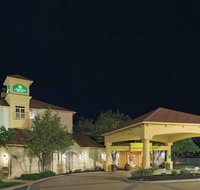 La Quinta by Wyndham St. Louis Westport - Accommodation New York