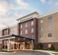 Holiday Inn Express  Suites St. Louis - Chesterfield - Accommodation New York