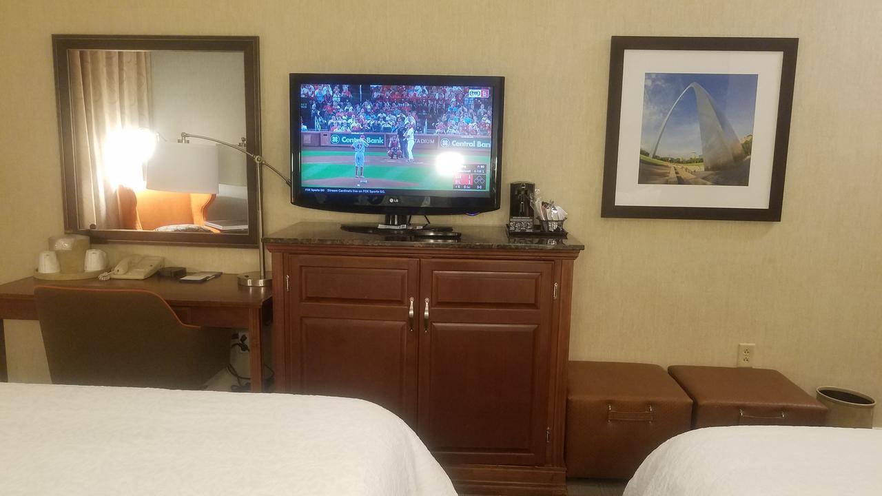 Hampton Inn St. Louis-Airport - thumb 17