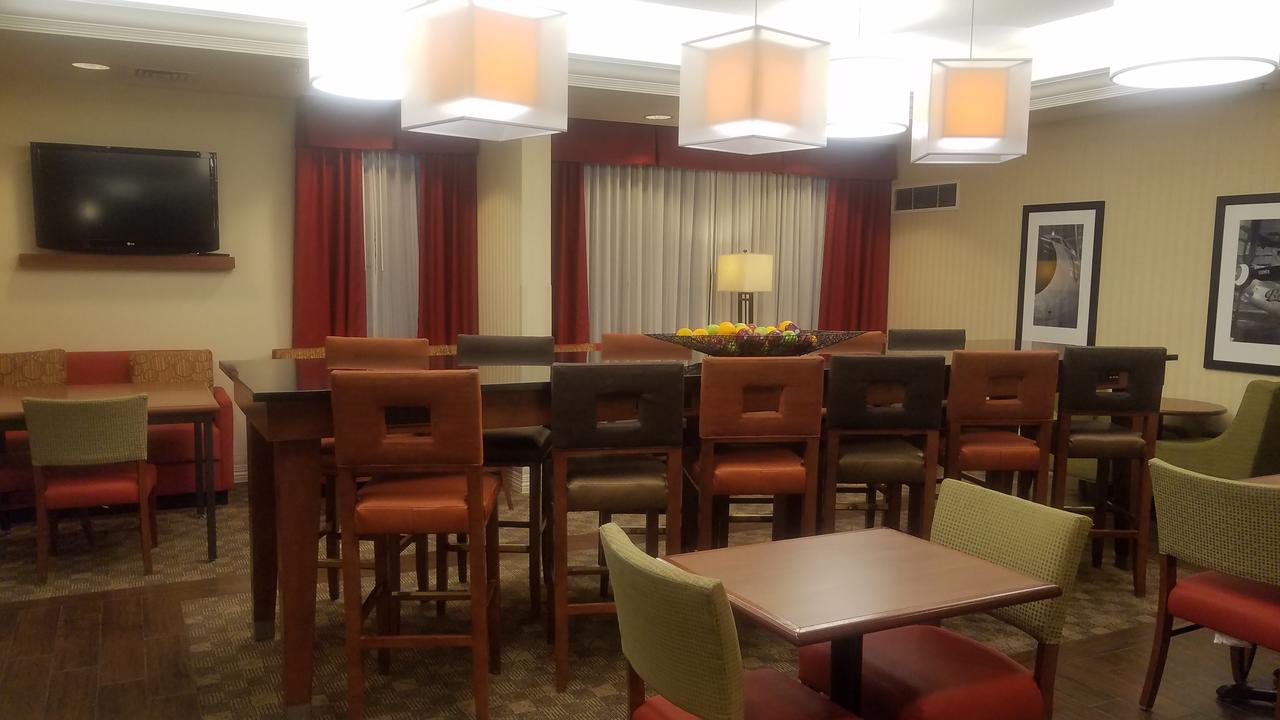 Hampton Inn St. Louis-Airport - thumb 10