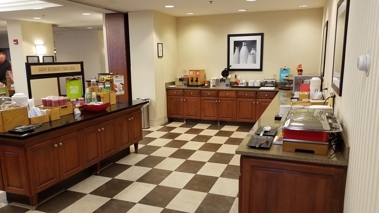 Hampton Inn St. Louis-Airport - thumb 8