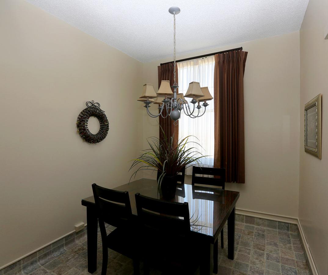 Arrow Hotel - thumb 3