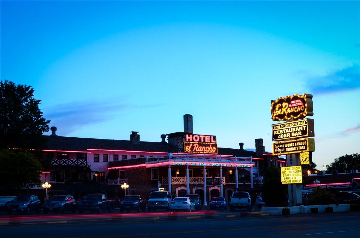 El Rancho Hotel - thumb 40