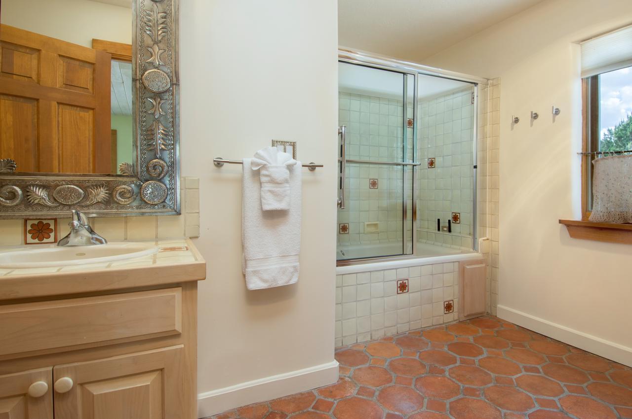 1078 Governor Dempsey Drive House - thumb 8