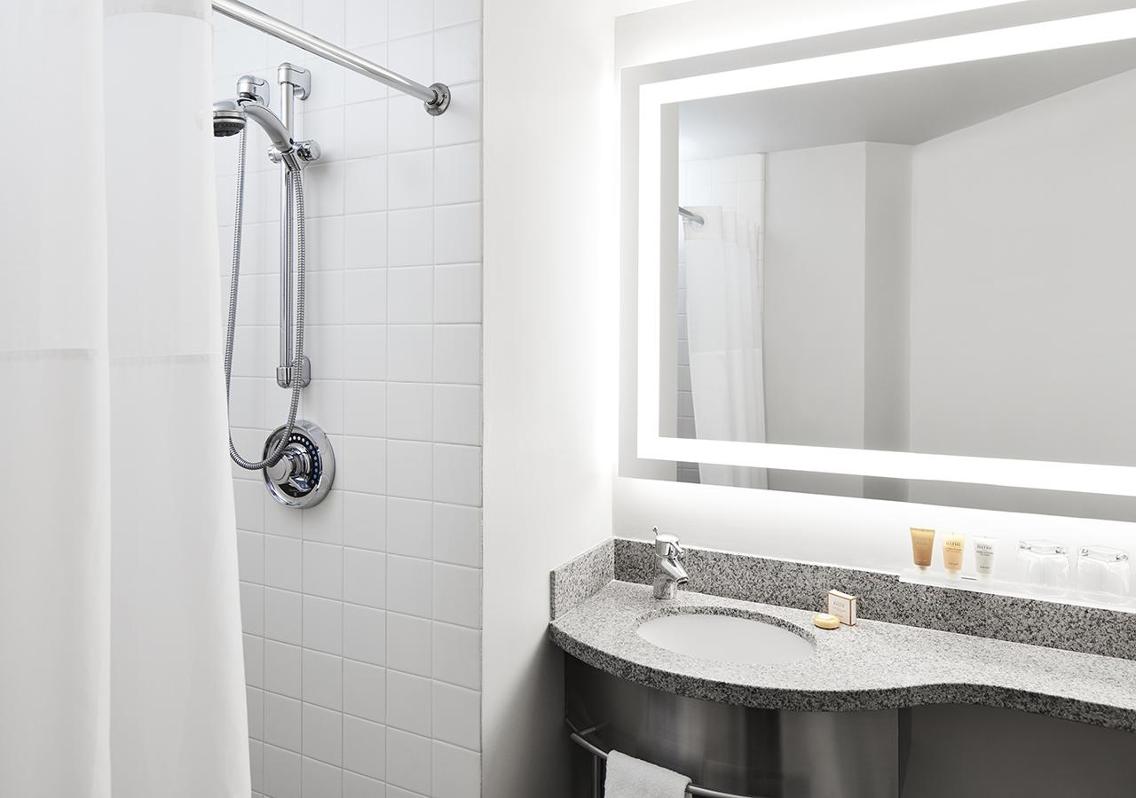 Radisson Hotel New York Wall Street - thumb 35