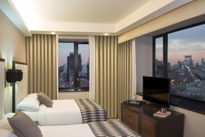 Leon Hotel