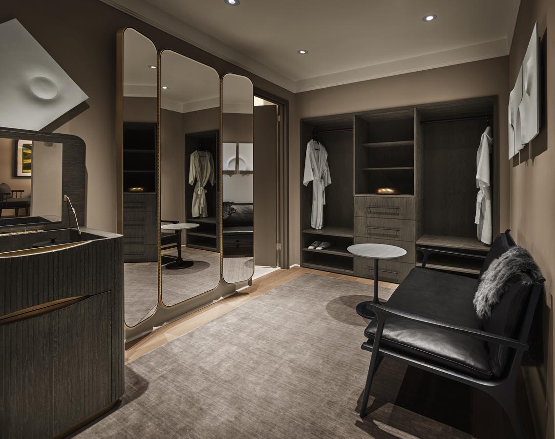 11 Howard - thumb 29