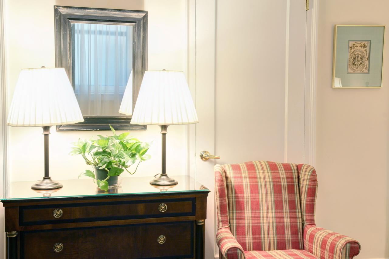 Roger Smith Hotel - thumb 12