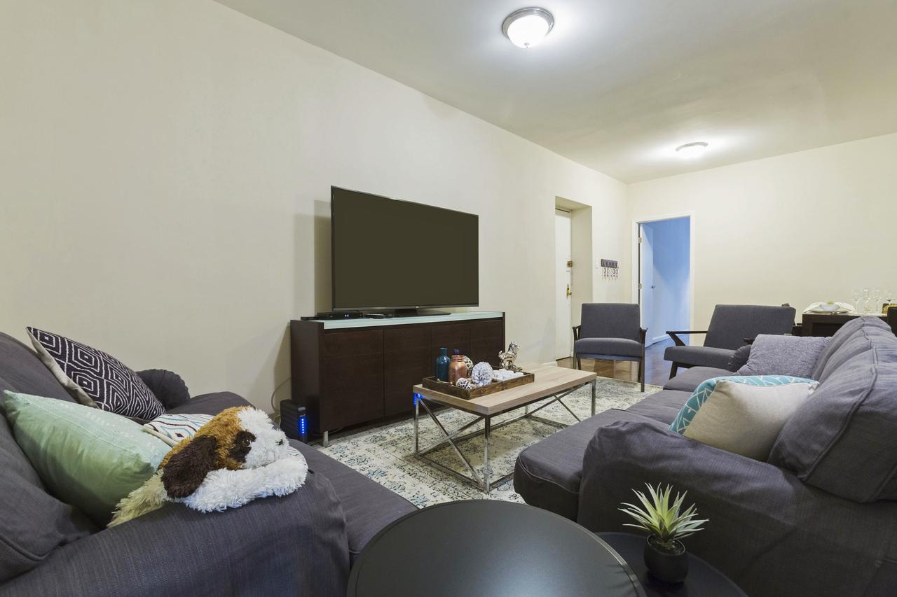 Four-Bedroom Chelsea Apartment - thumb 7
