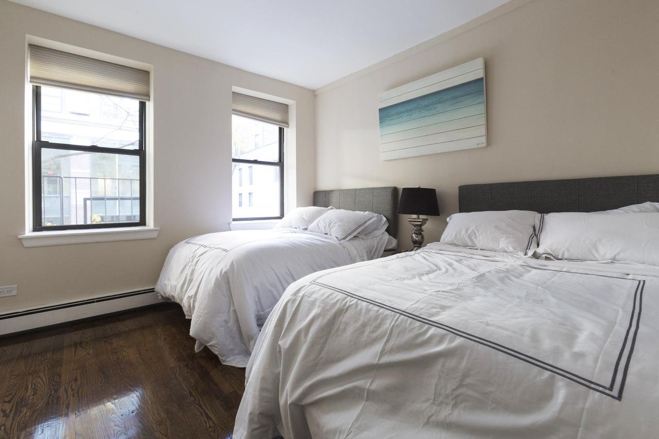 Four-Bedroom Chelsea Apartment - thumb 20